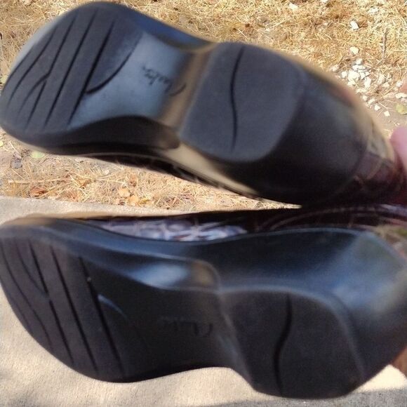 Clark's shoes  - Picture 6 of 7
